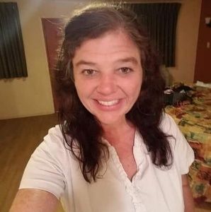 Meet your Posher, Lena